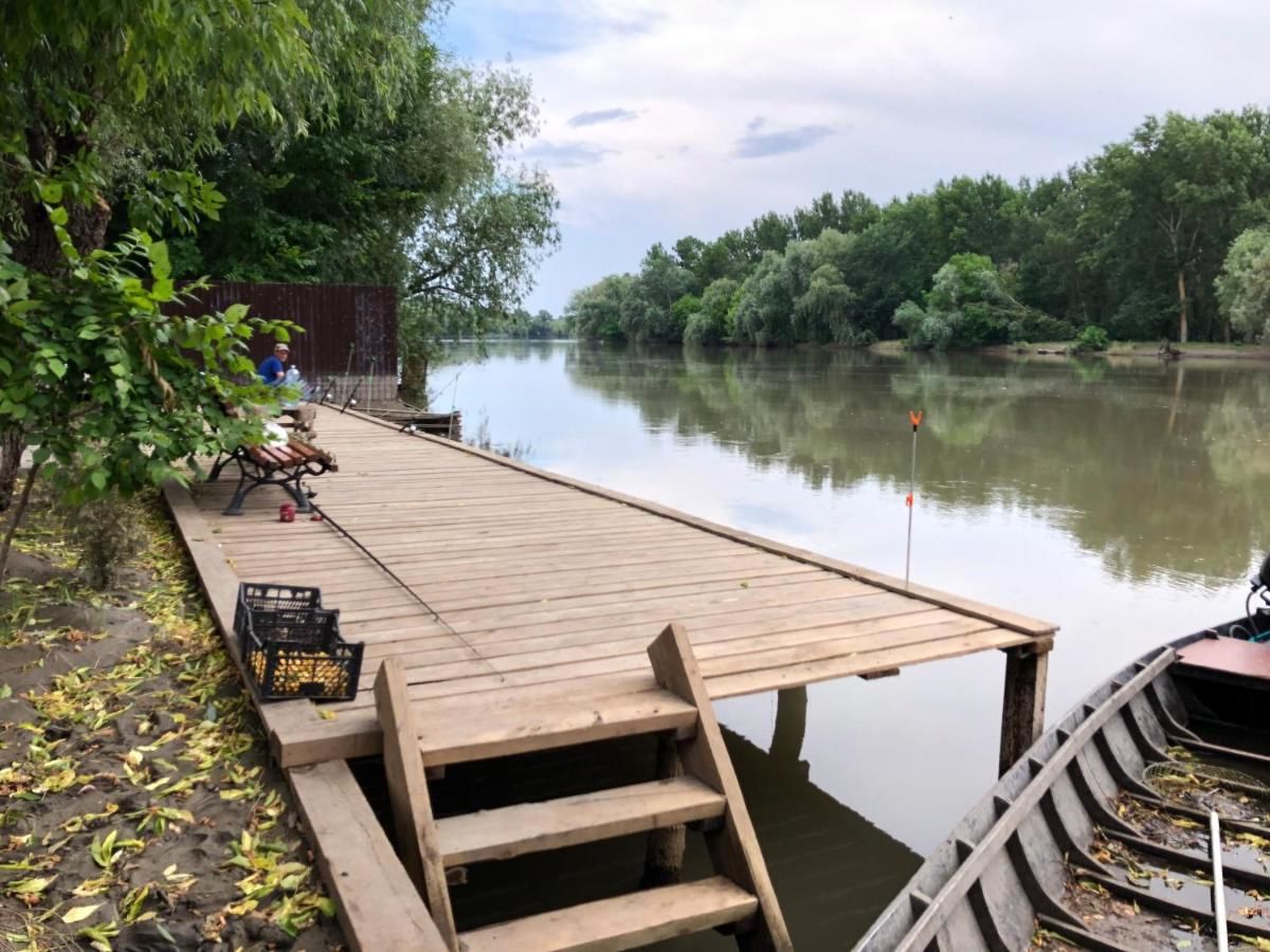 Отель Рыбное место Troitskoye-13