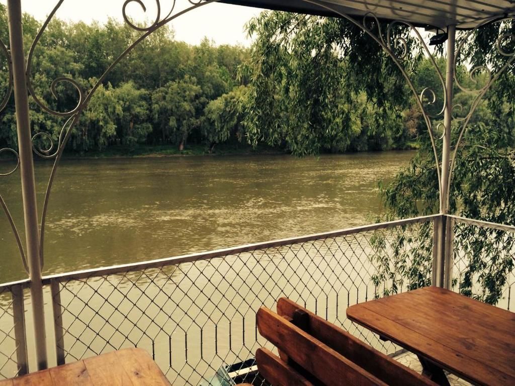Отель Рыбное место Troitskoye-29
